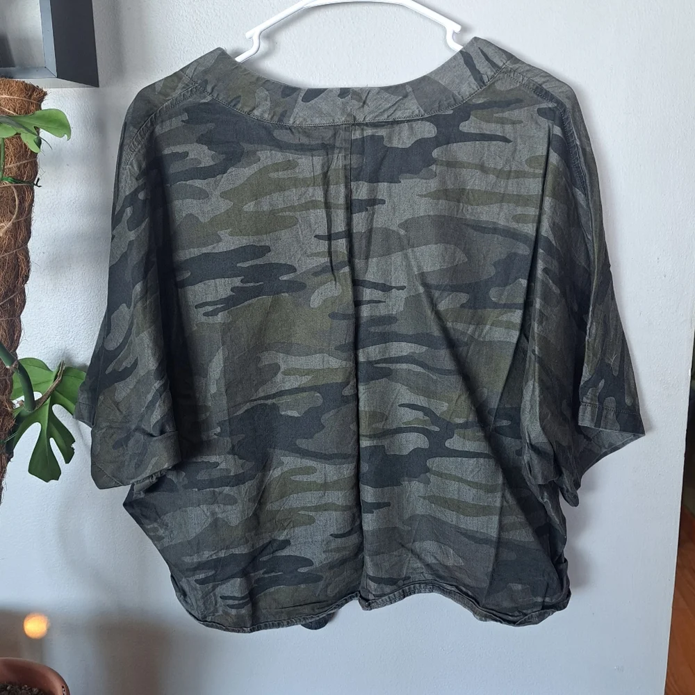 Express Crop Top - Picture 4 of 4